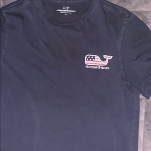 Vineyard Vines T-shirt